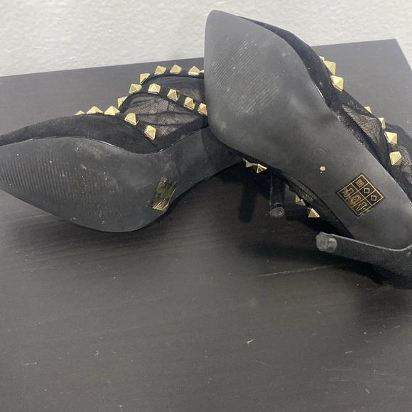 Heels 👠 - Picture 3 of 6